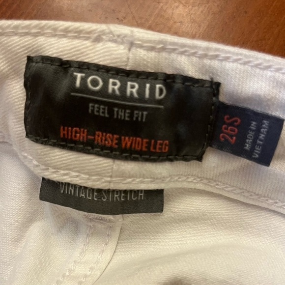 Torrid White Wide Leg Jeans High Waist 26S - Picture 3 of 9
